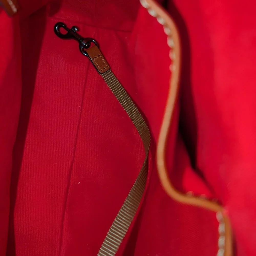 Dooney & Bourke shoulder, pristine condition! - Picture 4 of 8